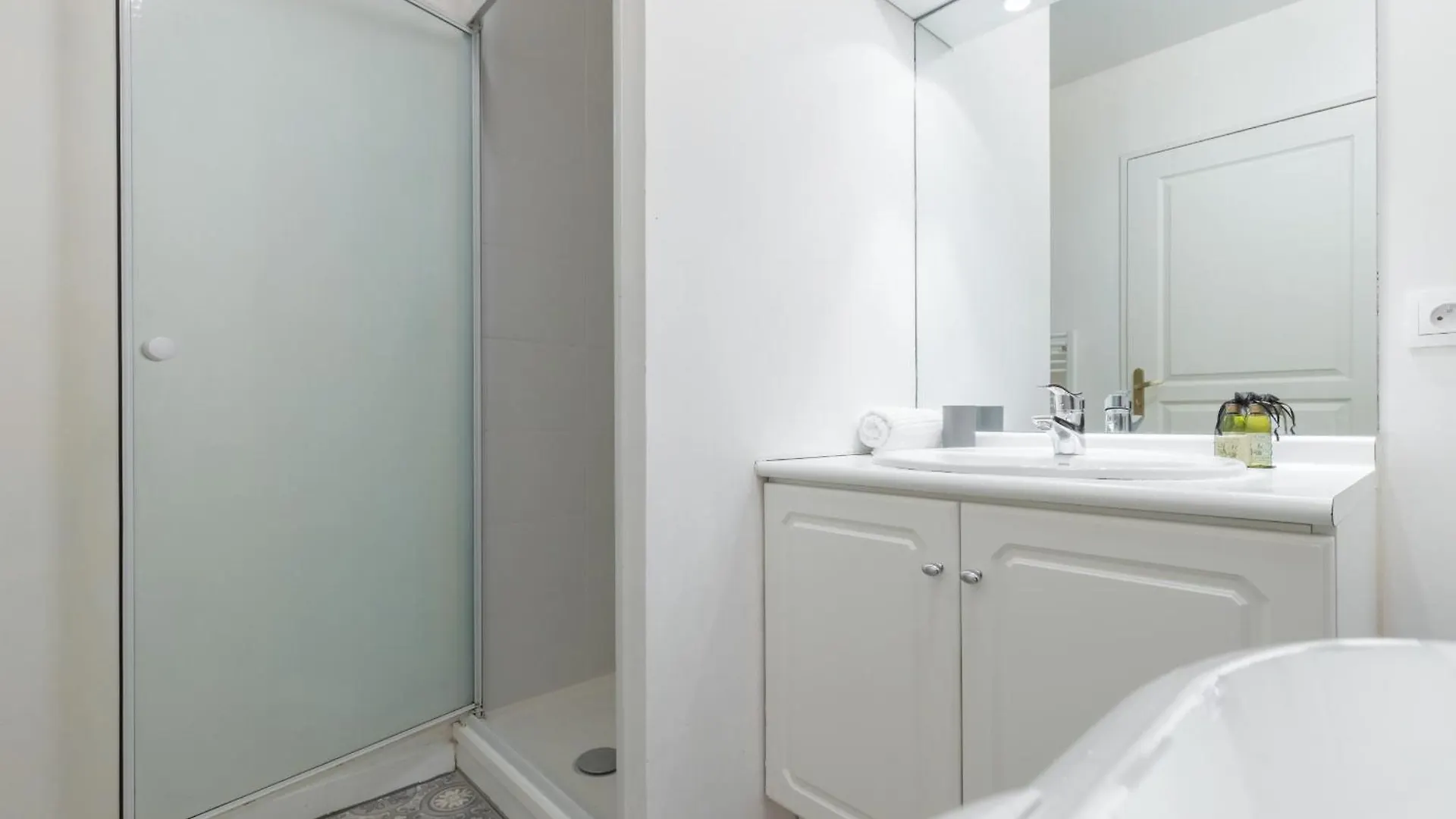 Quiet 1 Bdr Port! Close Place Du Pin Garibaldi Nice