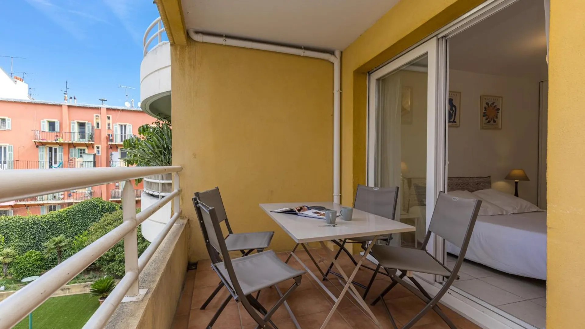 Quiet 1 Bdr Port! Close Place Du Pin Garibaldi Nice Fransa
